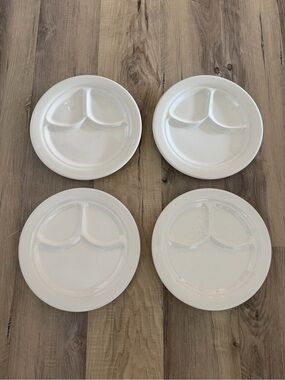 Buffalo David Bitton White Divided Ceramic Dinner Plates - Set of 4